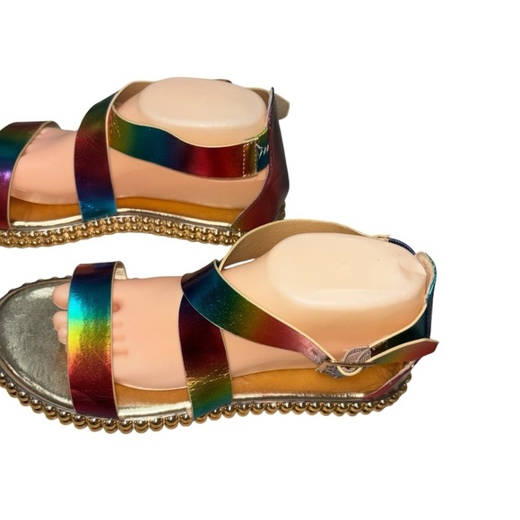 Bamboo Women's Size 10 Strappy Sandals Rainbow Iridescent Buckle Closure Flats - Picture 4 of 10